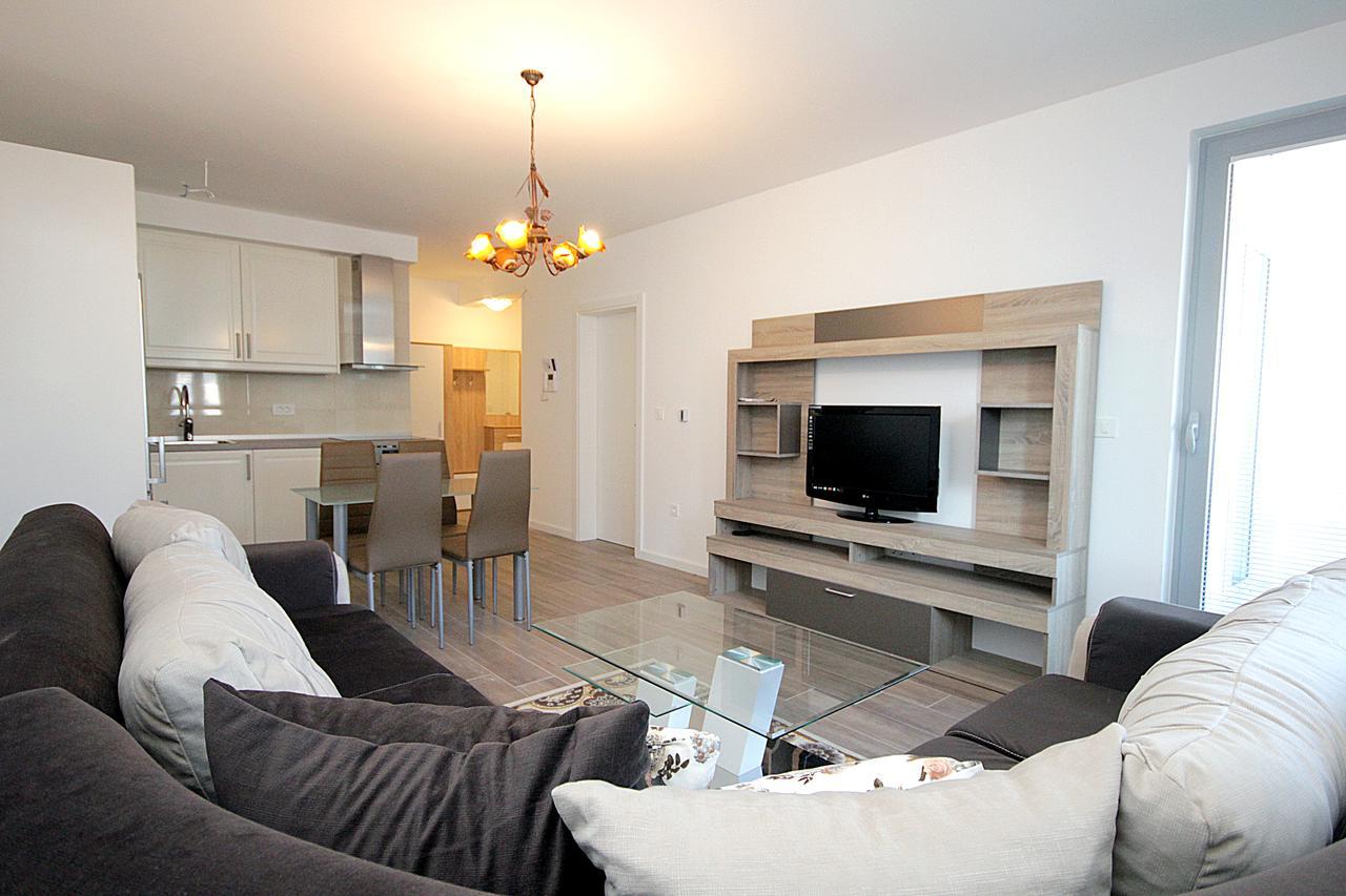 Apartment Melina Dobra Voda Exteriér fotografie