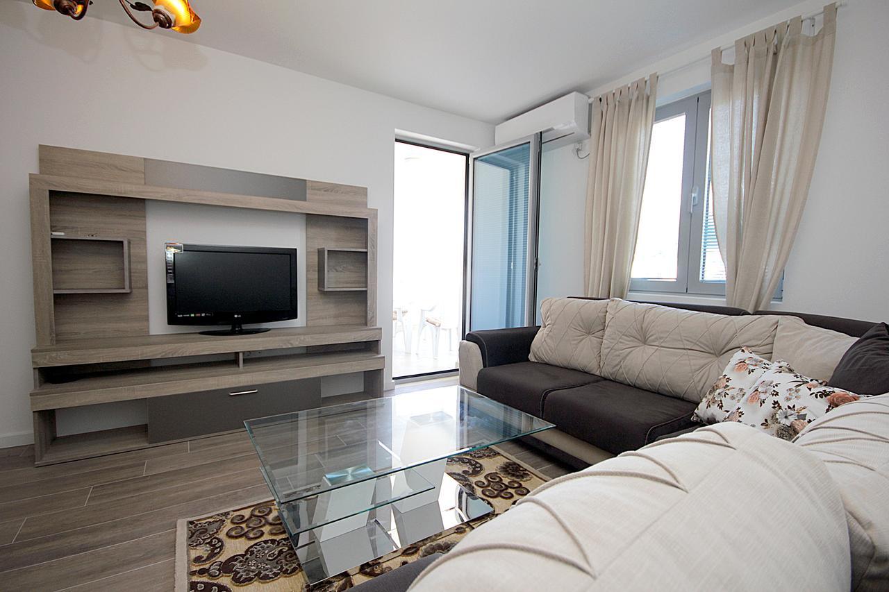 Apartment Melina Dobra Voda Exteriér fotografie
