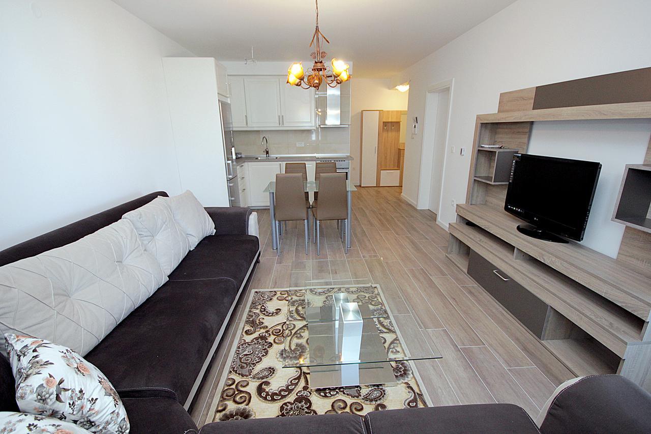 Apartment Melina Dobra Voda Exteriér fotografie
