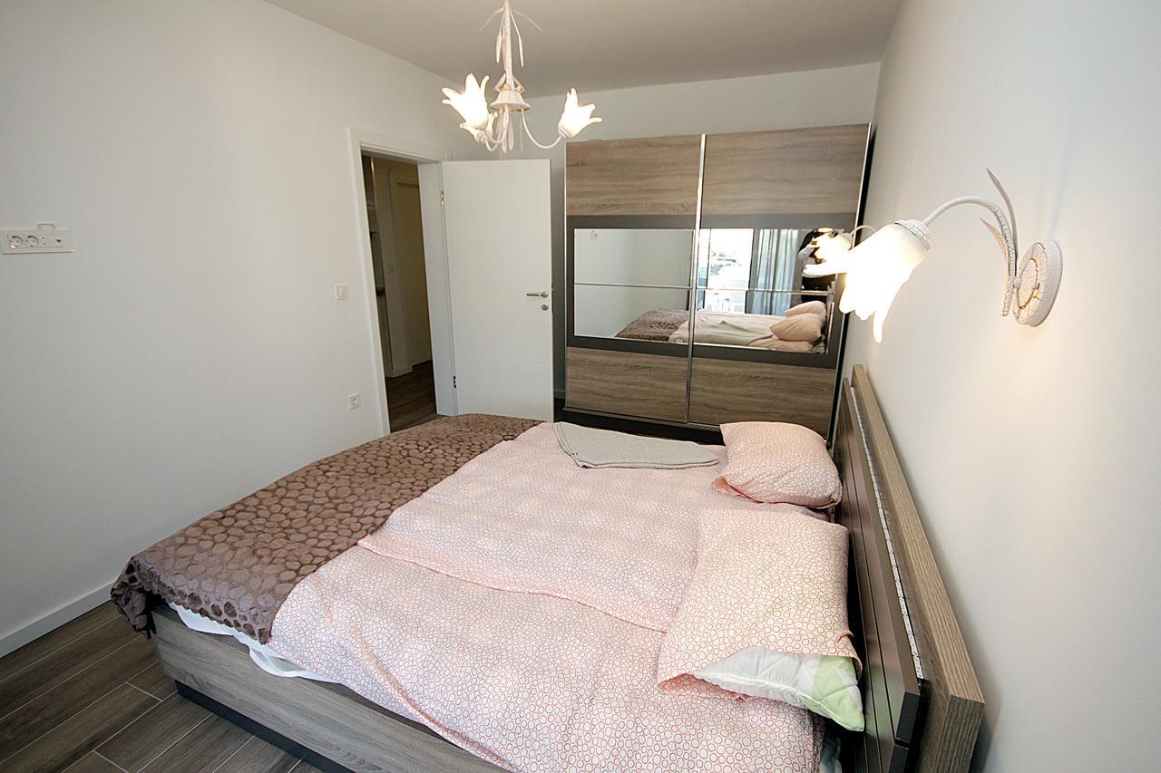 Apartment Melina Dobra Voda Exteriér fotografie