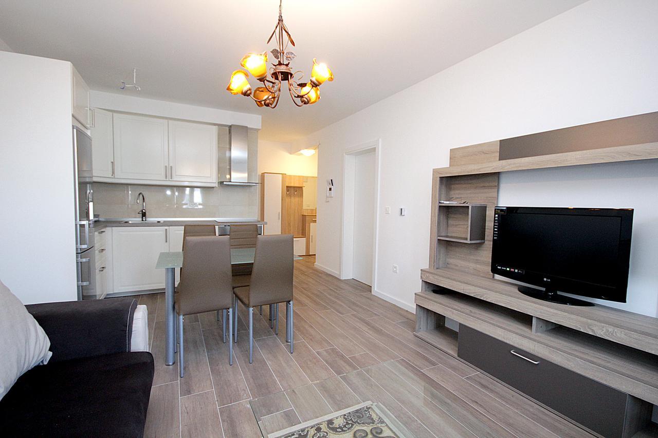 Apartment Melina Dobra Voda Exteriér fotografie