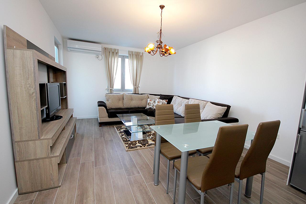 Apartment Melina Dobra Voda Exteriér fotografie