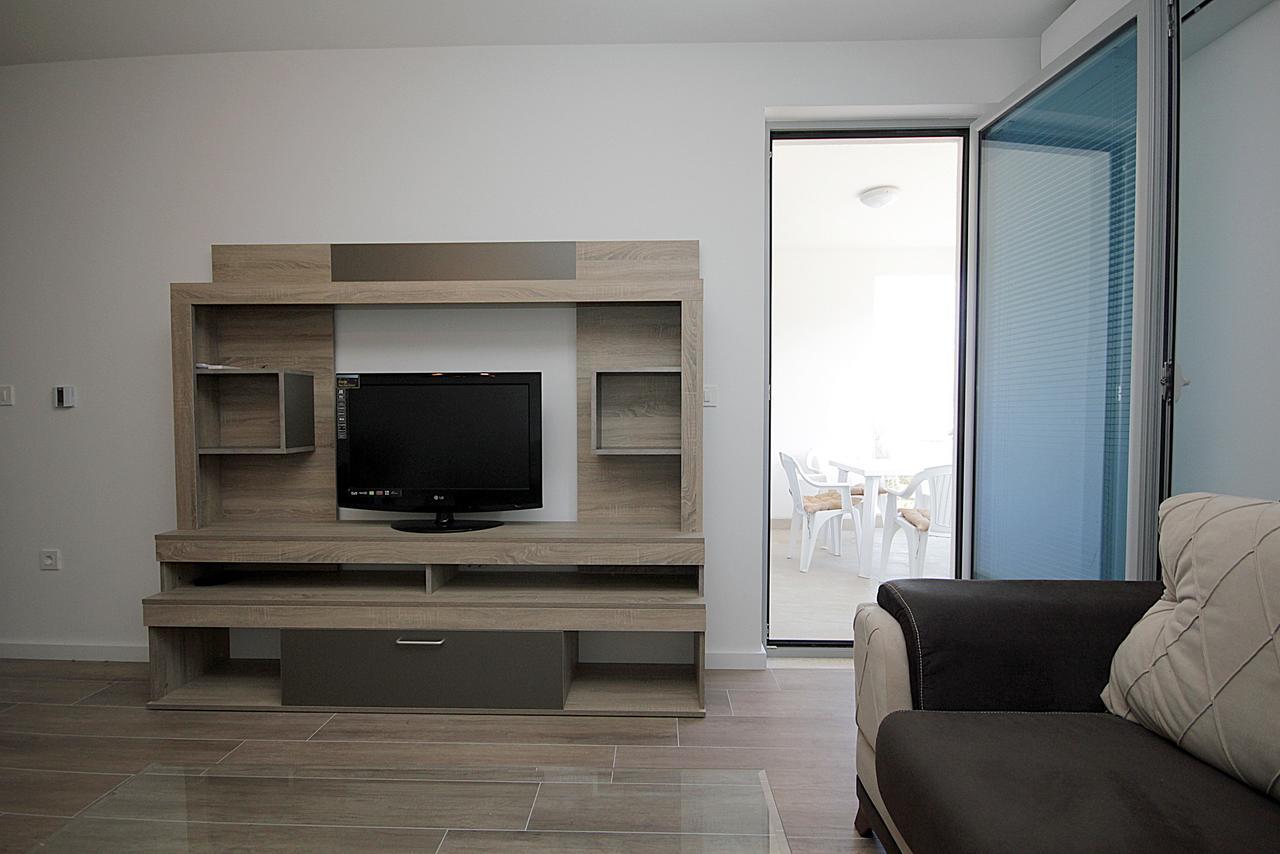 Apartment Melina Dobra Voda Exteriér fotografie